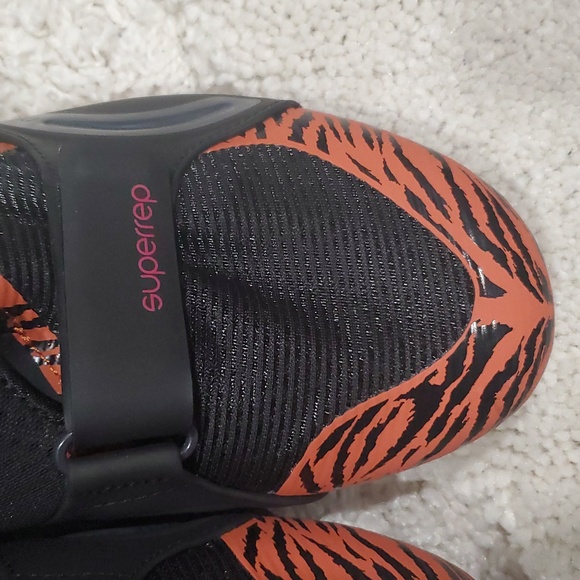 *NEW* Nike Superrep Tiger Print Indoor Cycling shoes, CJ0775-018, Women size 10 - Picture 6 of 9